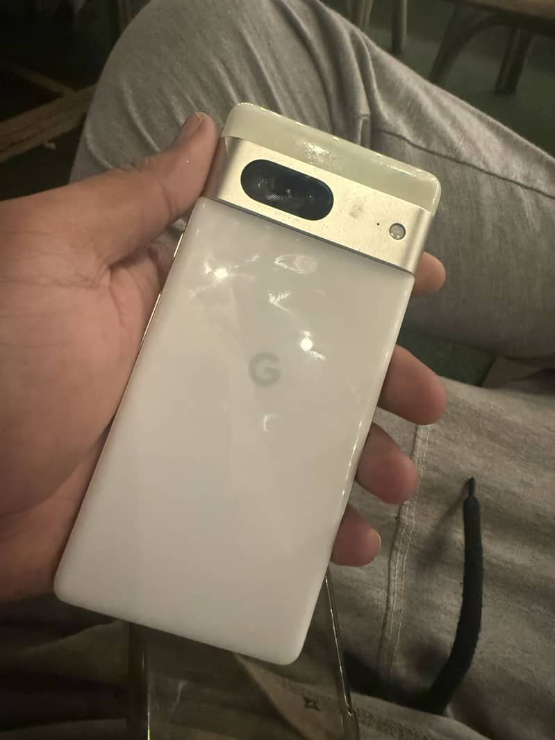 Google Pixel 7 3
