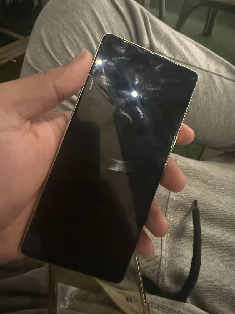 Google Pixel 7 4