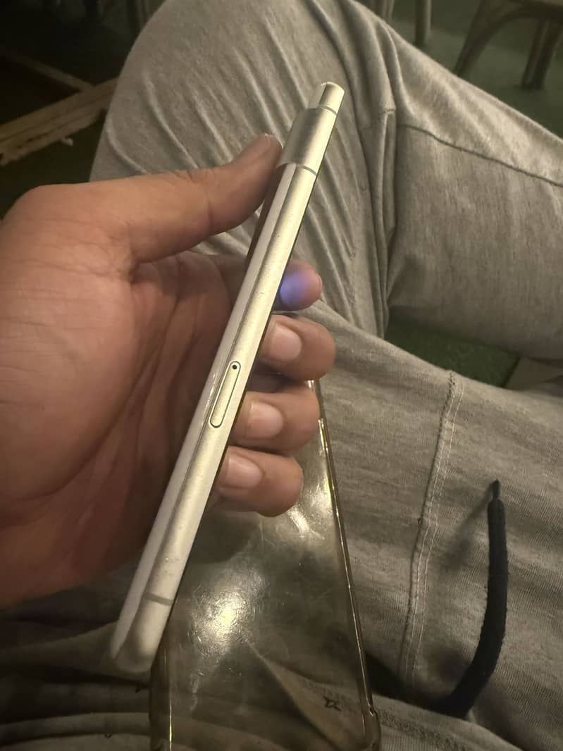 Google Pixel 7 5
