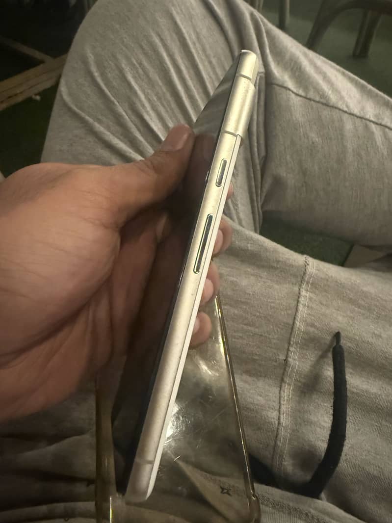Google Pixel 7 6