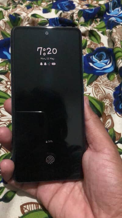 Samsung A52  Genuine phone 8/128 with complete box