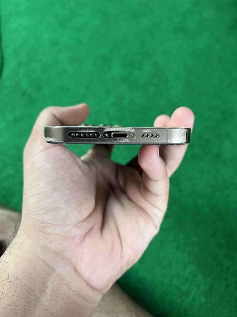 Iphone 14 pro max 1
