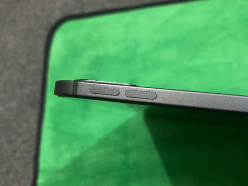 iPad Pro  M4 6