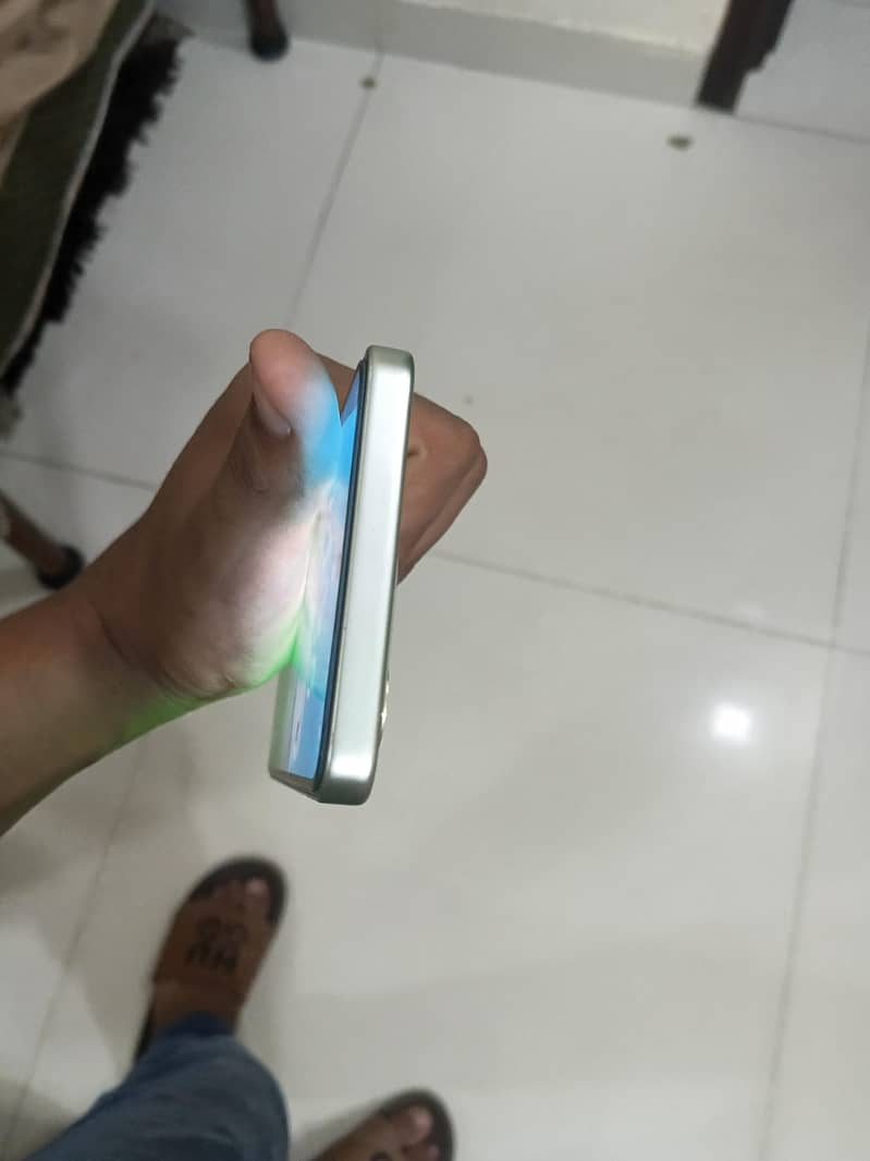 OPPO A5 Pro 4
