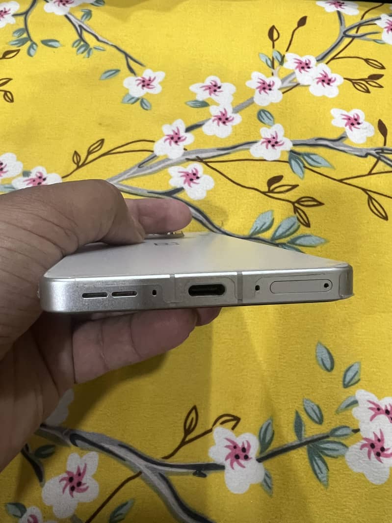 One Plus Ace 5 4