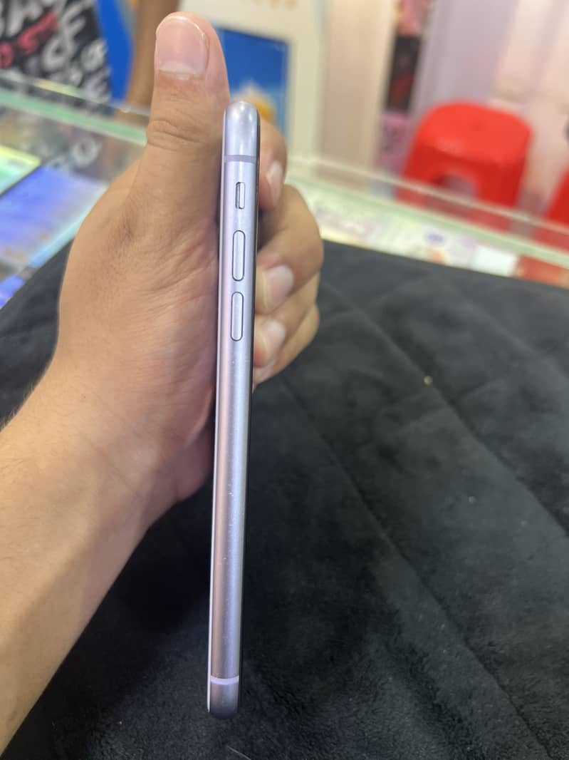 Apple iPhone 11 2