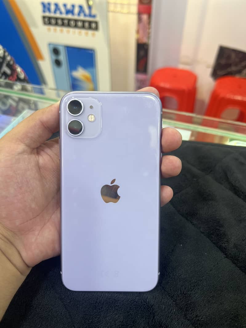 Apple iPhone 11 4