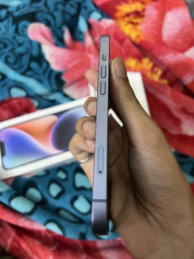 iPhone 14 2