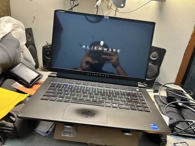 Alienware m15 R7 Gaming Laptop