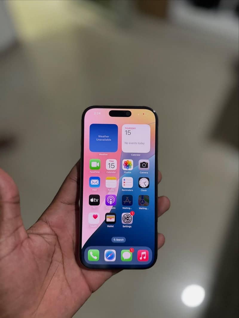 Apple iPhone 16 Pro 1