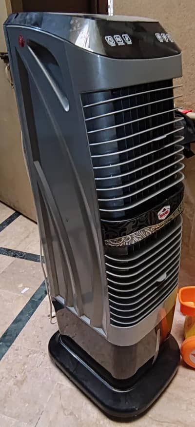 Saab room cooler