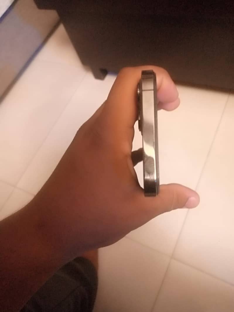 IPhone 12 Pro Max 1