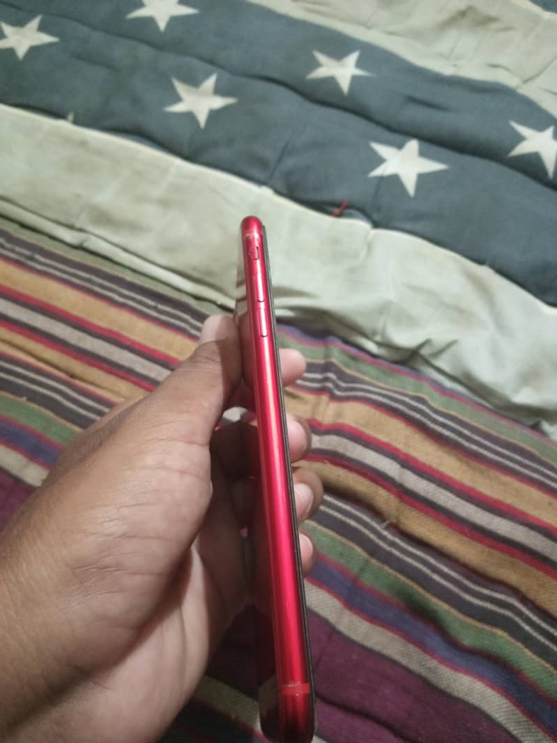 Apple iPhone 8 Plus 5