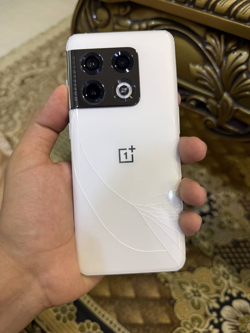 One Plus 10 Pro 0