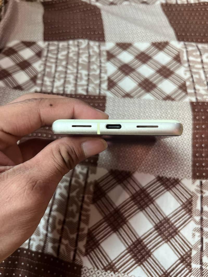 Google Pixel 7 2