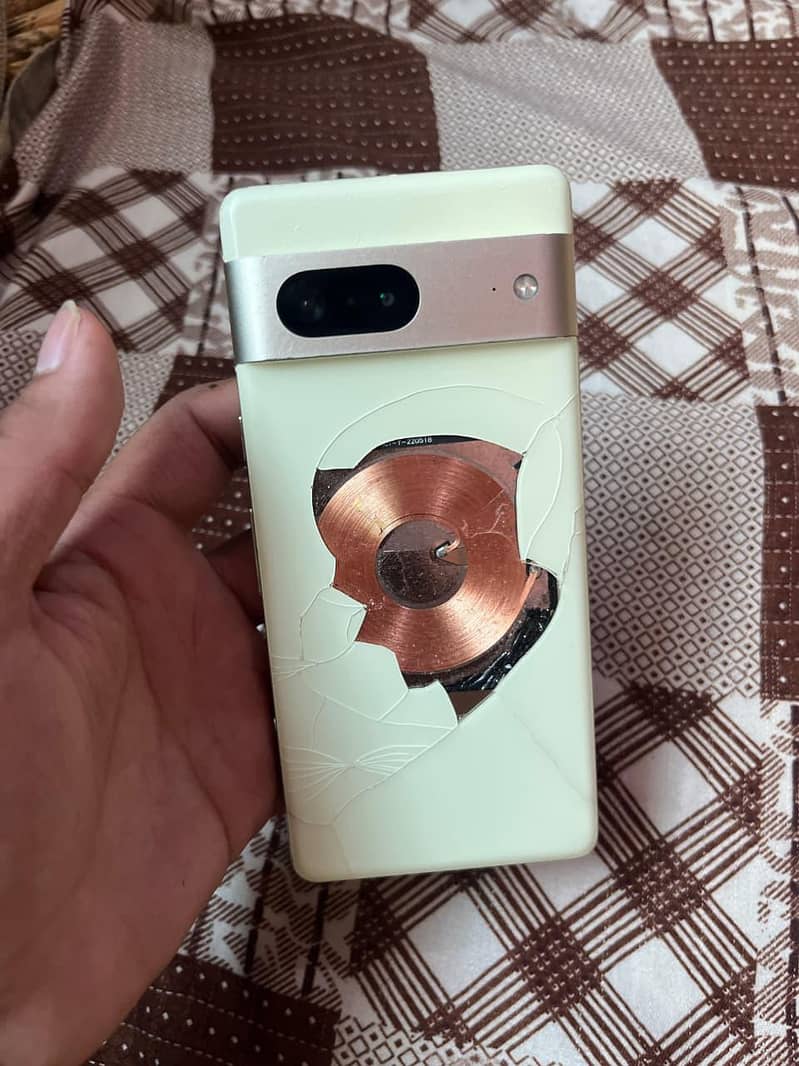 Google Pixel 7 5