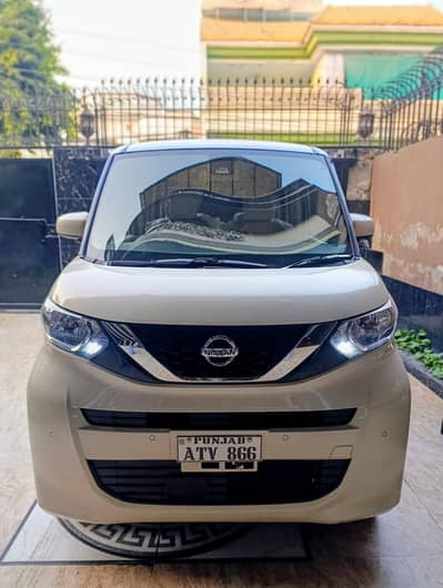 Nissan Roox 2021