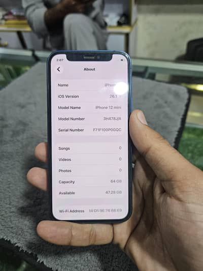 Apple iPhone 12 mini