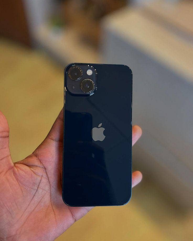 Apple iPhone 13 1