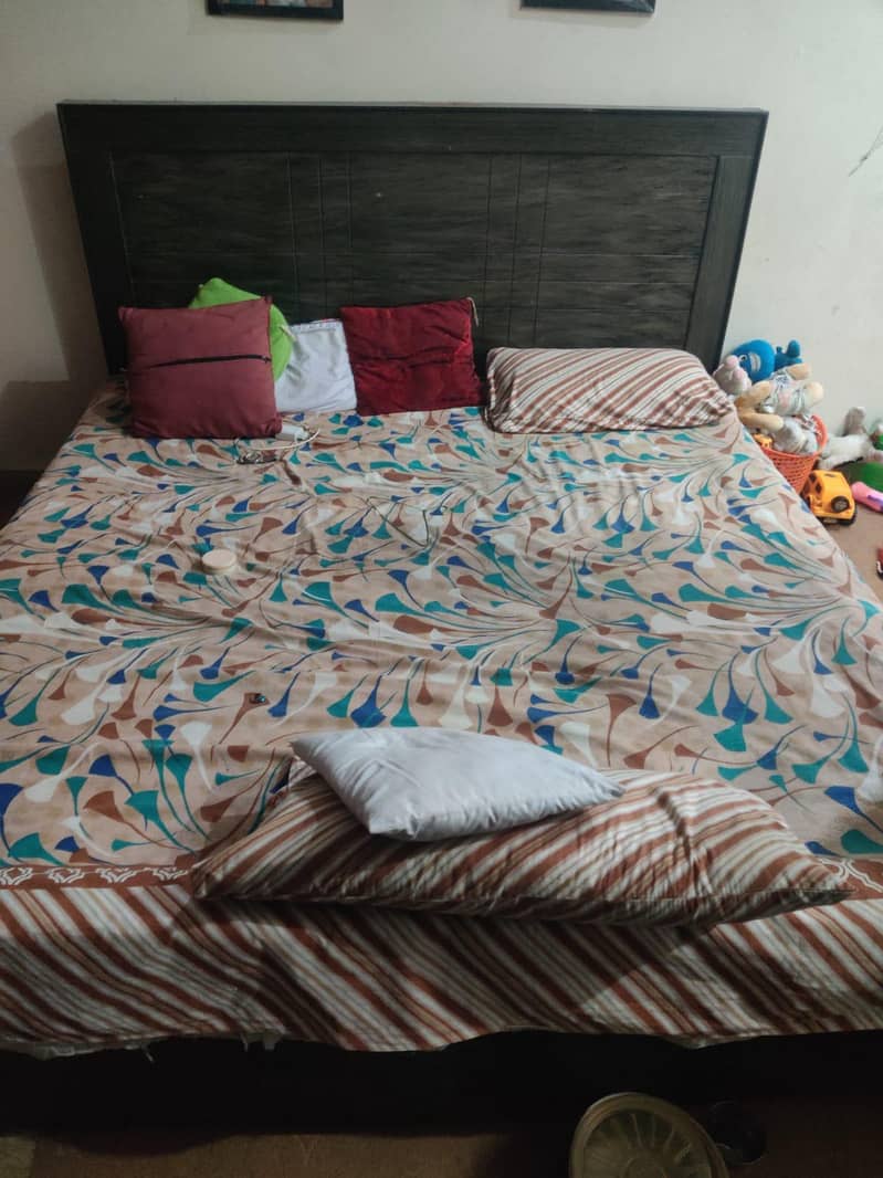 Double bed only 0