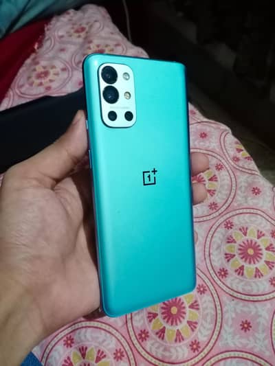 One Plus 9r