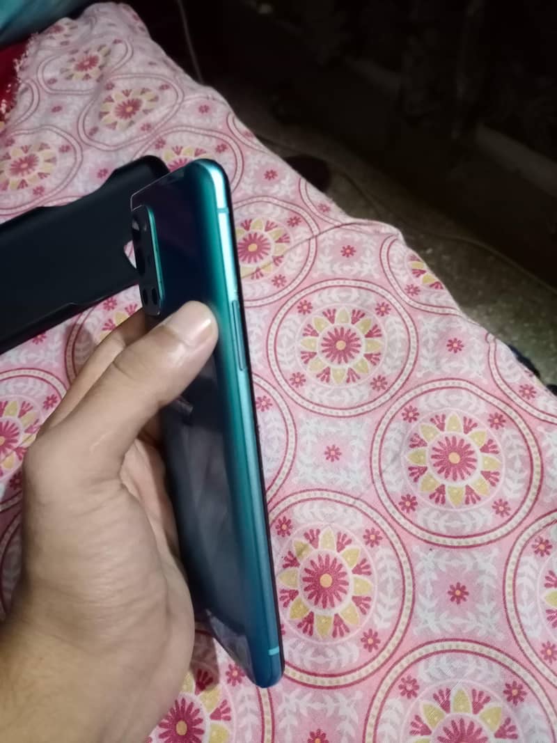One Plus 9r 2