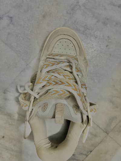 Used unisex chunky sneakers off white us size 43 good condition