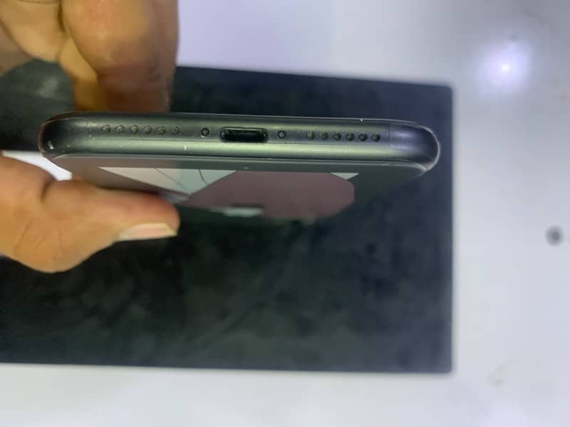 Apple iPhone 11 2