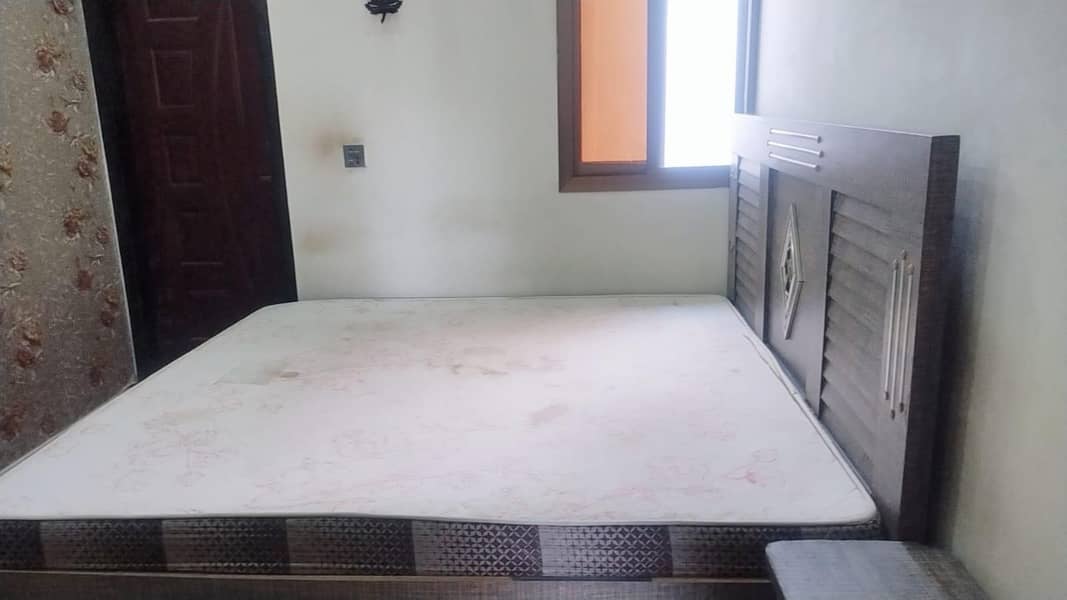 queen size bed 7