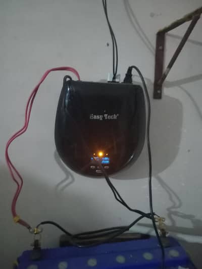 ups and simtek 40 amp mppt