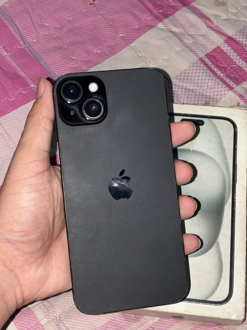 iPhone 15 plus 1