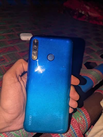 Tecno Spark 4