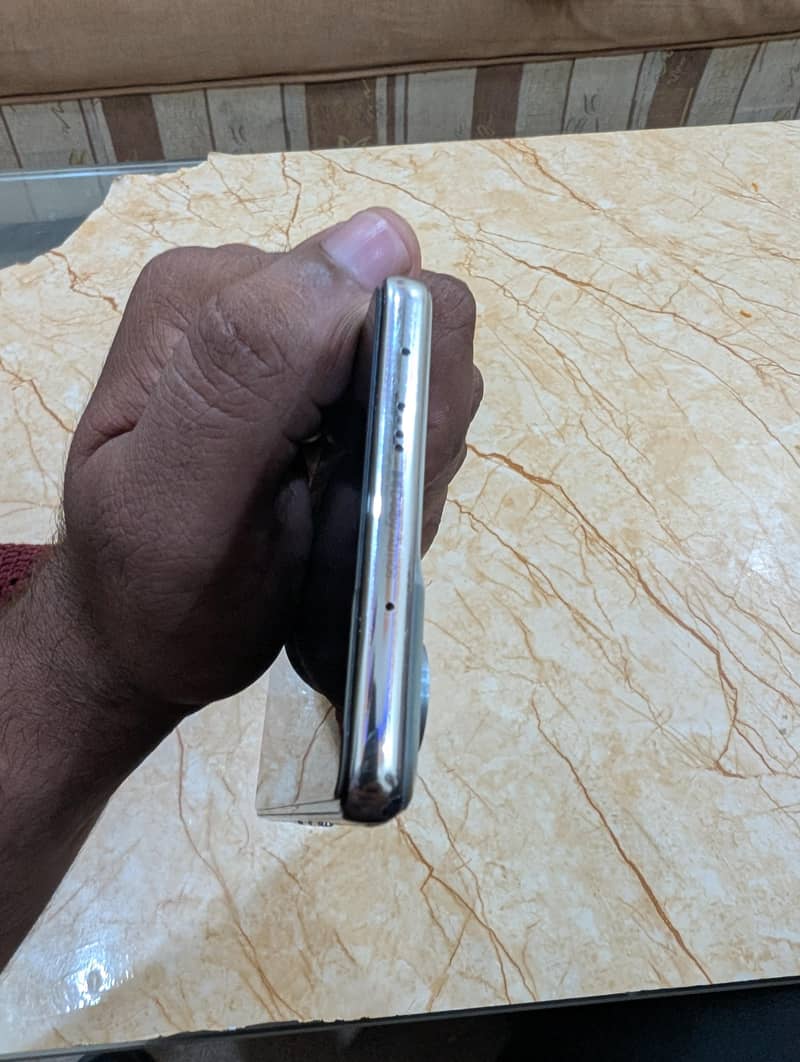 Tecno CAMON 40 2