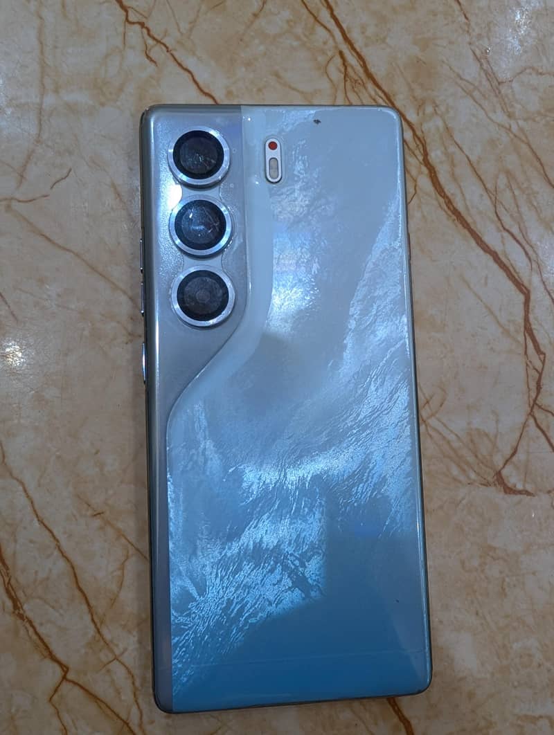 Tecno CAMON 40 6
