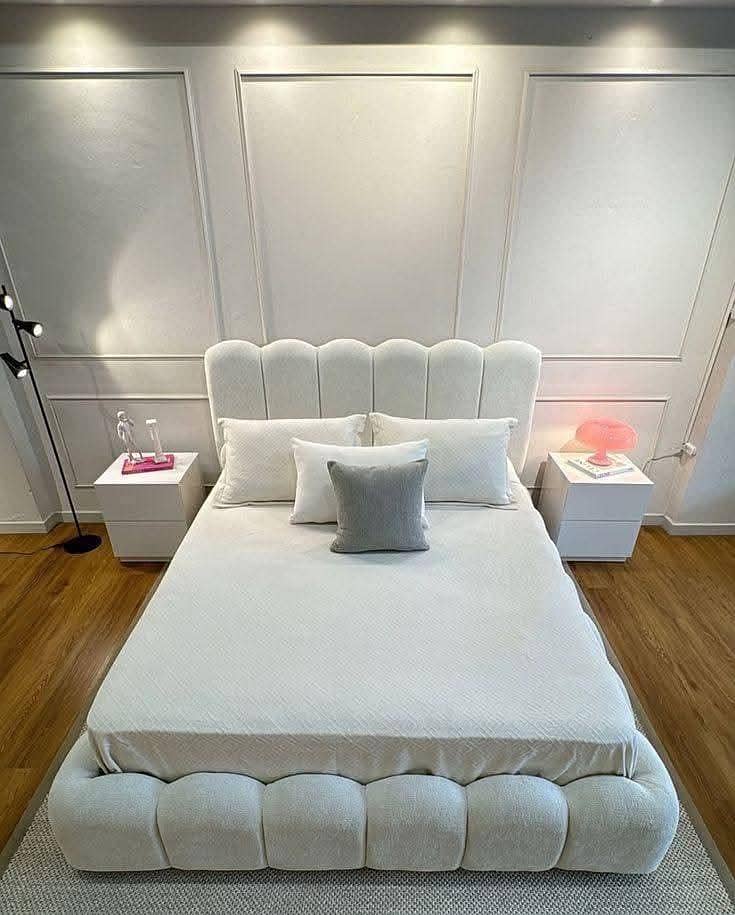 Double bed only 1