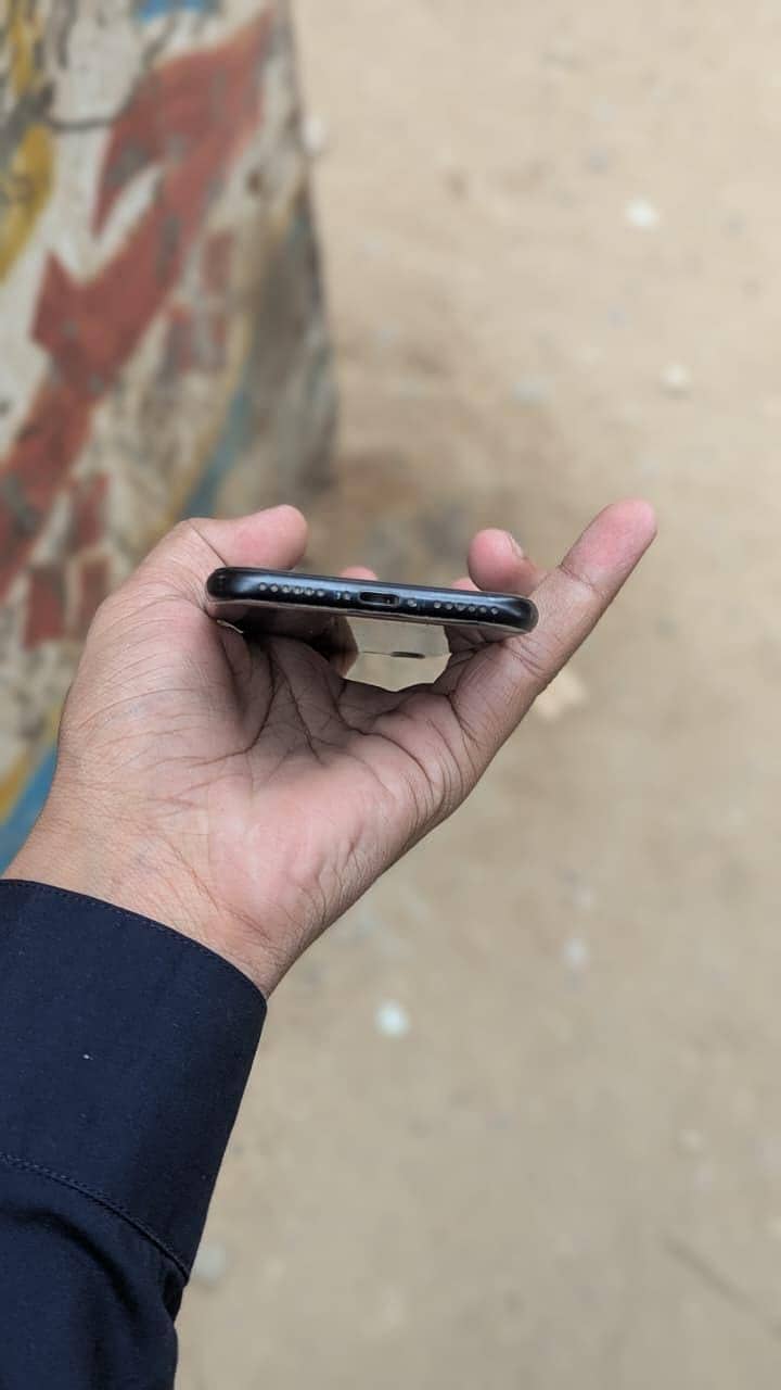 Apple iPhone SE 0