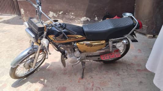 Honda 125cc bike for sall