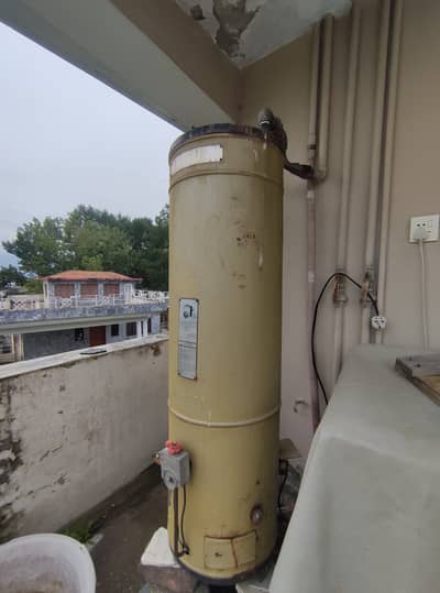 Singer 30 Vallon hybrid geyser works both for gas and electric