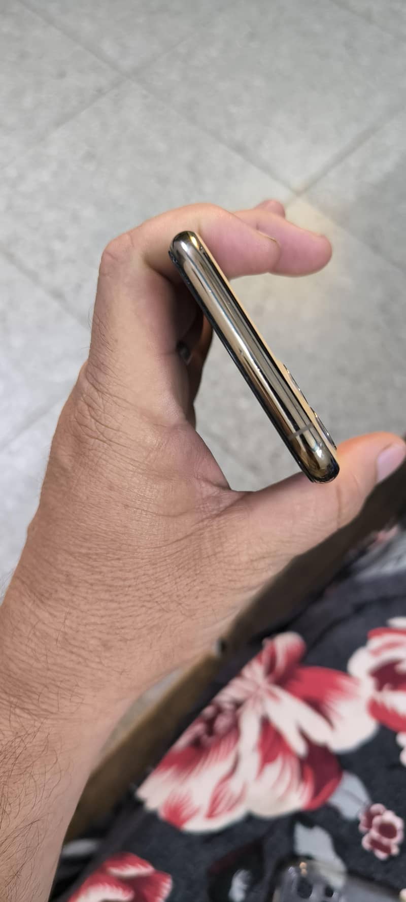 Apple iPhone 11 Pro 4