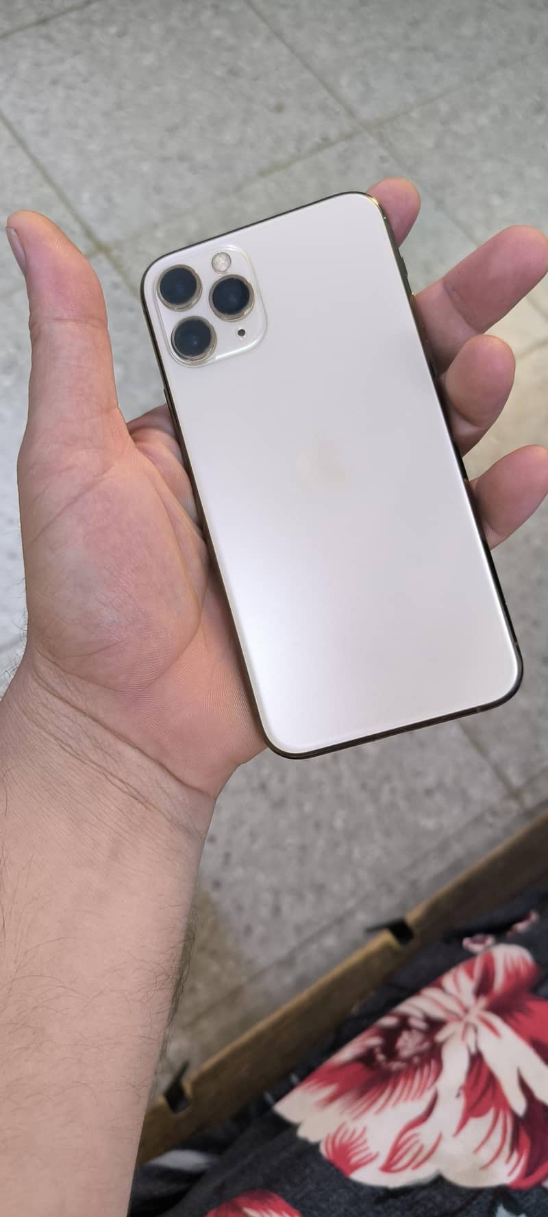 Apple iPhone 11 Pro 6