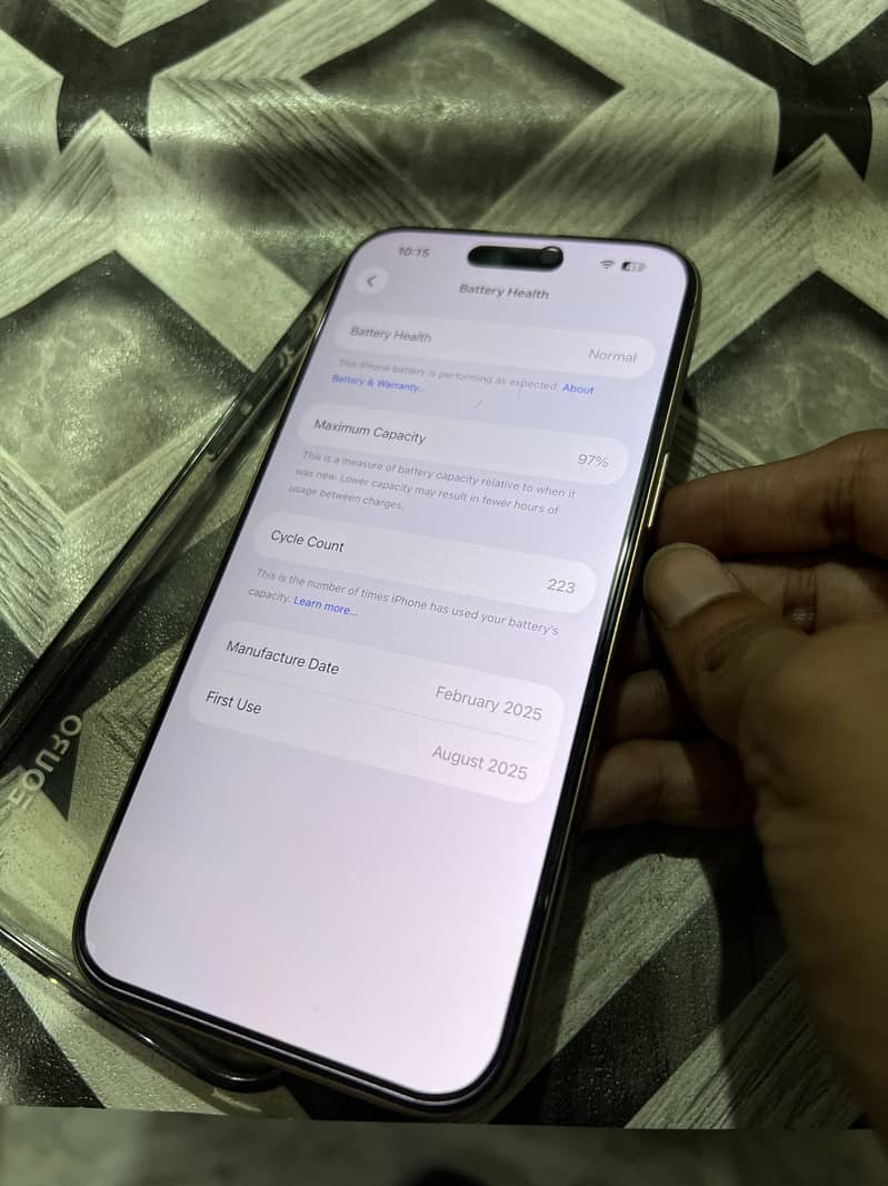 iPhone 16 Pro Max 5