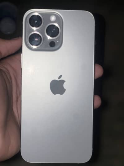 Apple iPhone 16 Pro Max