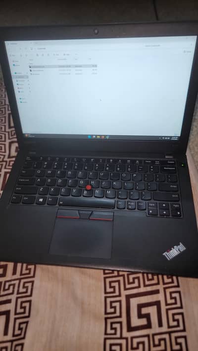 Lenovo x270 i5 6th gen 8gb 128 ssd