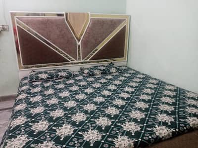 Modern Bedroom Set (King Size Bed + 2 Side Tables + Dressing Table