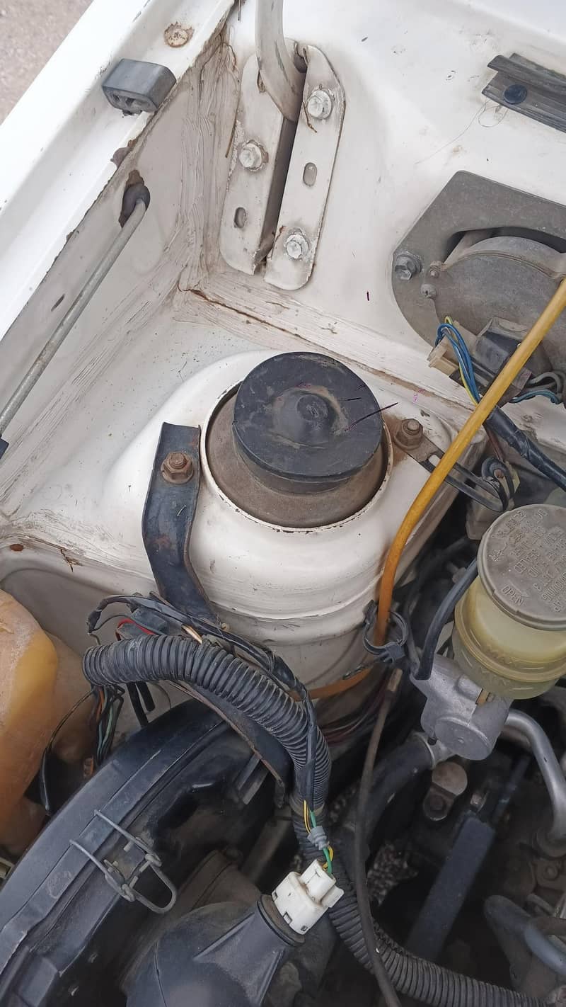 Suzuki mehran 2016 4