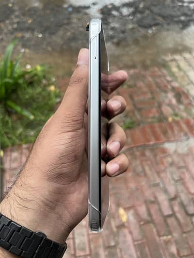 Infinix hot60i