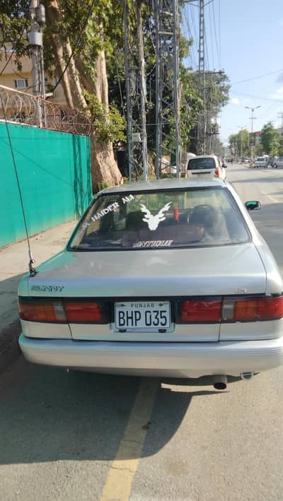 Nissan Sunny 1993