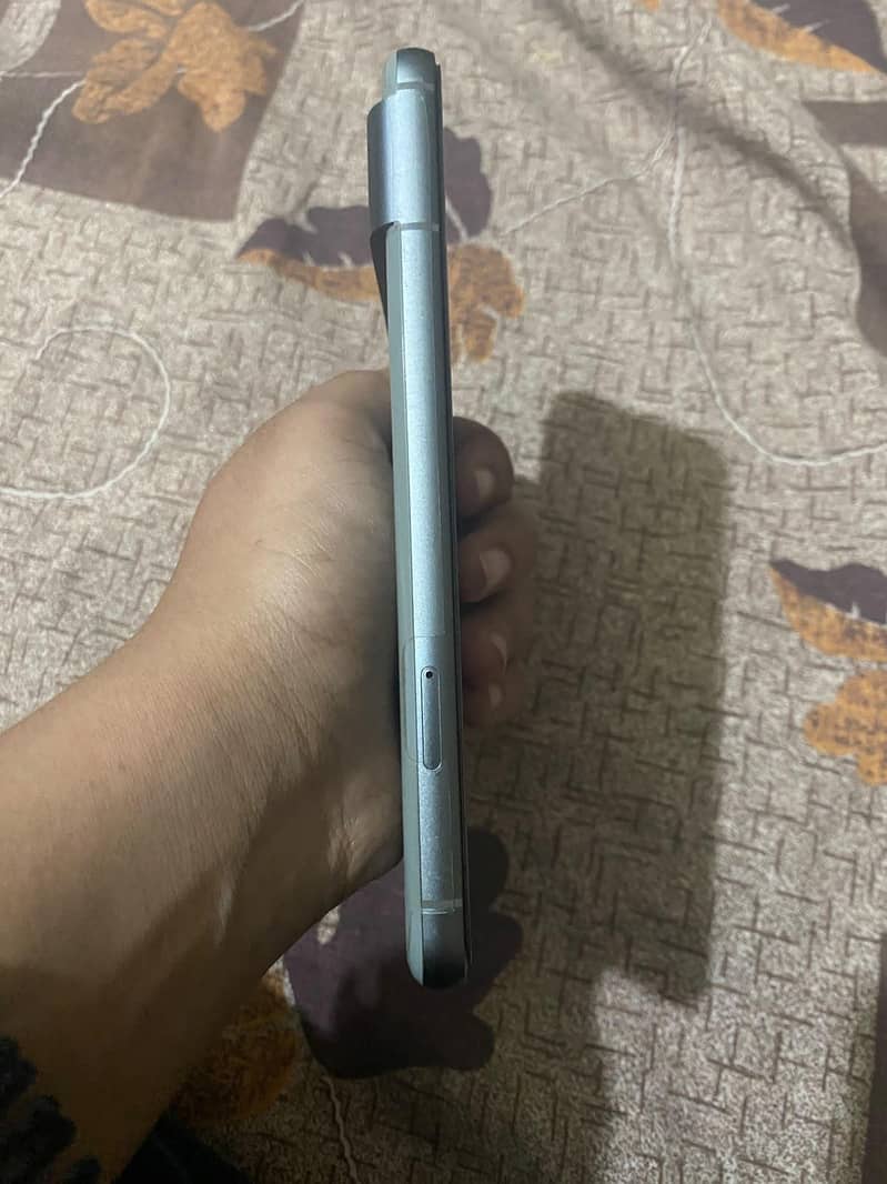 Google Pixel 8 1