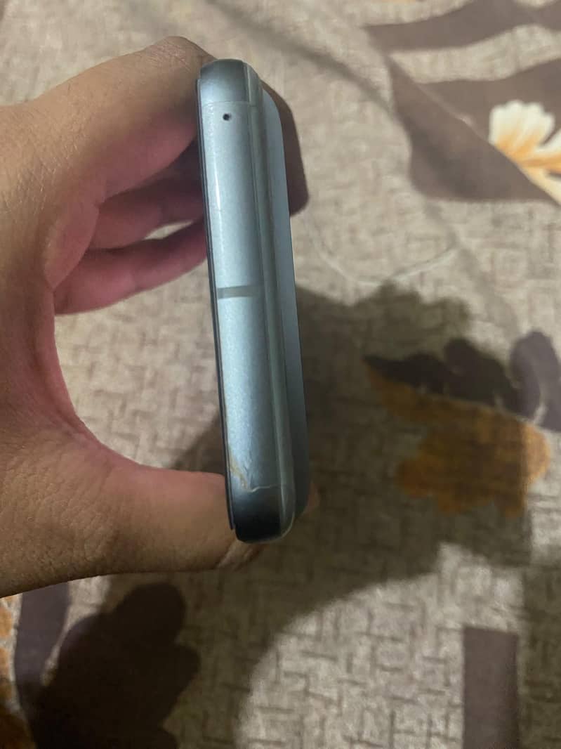 Google Pixel 8 3