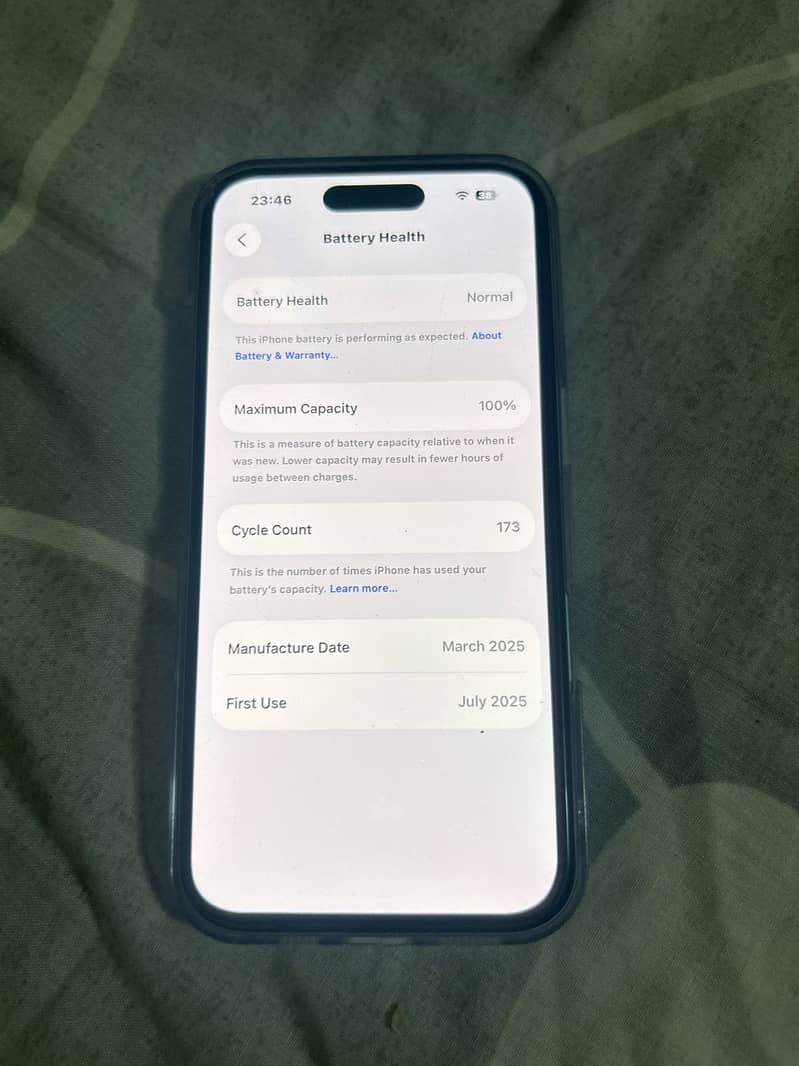 Apple iPhone 16 8